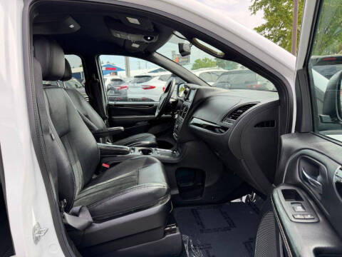 2016 Dodge Grand Caravan SXT