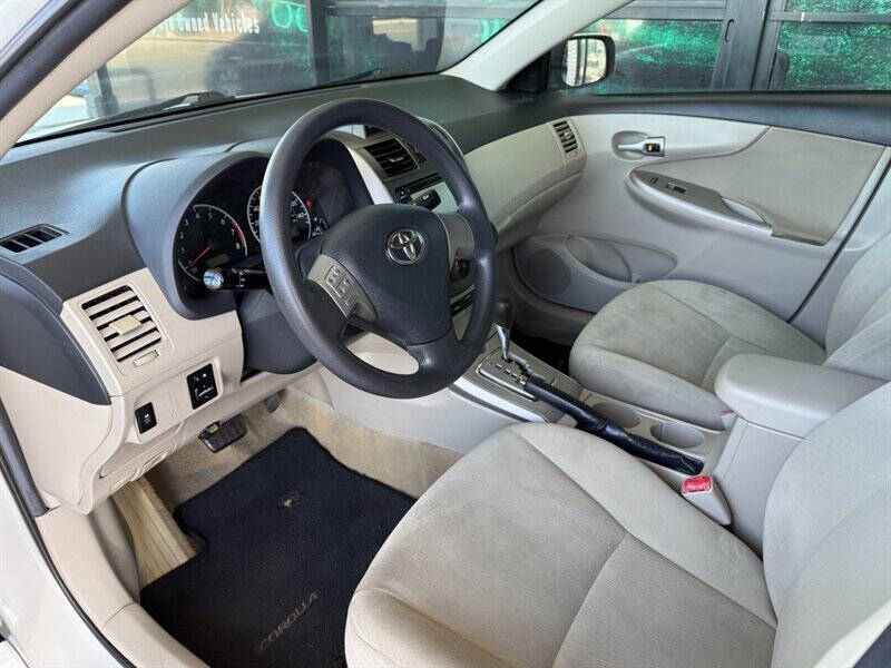 2013 Toyota Corolla LE