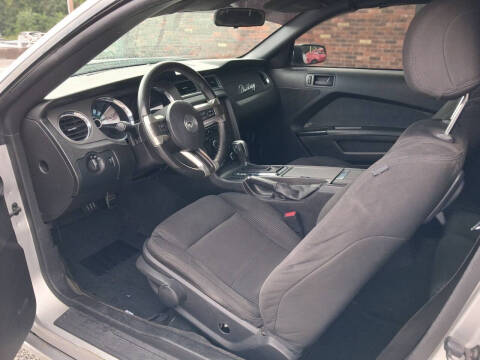 2013 Ford Mustang V6