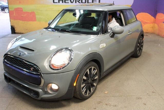 Used 2014 MINI Cooper S with VIN WMWXM7C57ET970885 for sale in Grand Ledge, MI