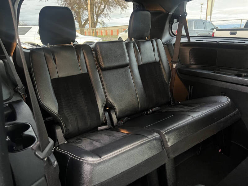 2014 Dodge Grand Caravan SXT 30th Anniversary