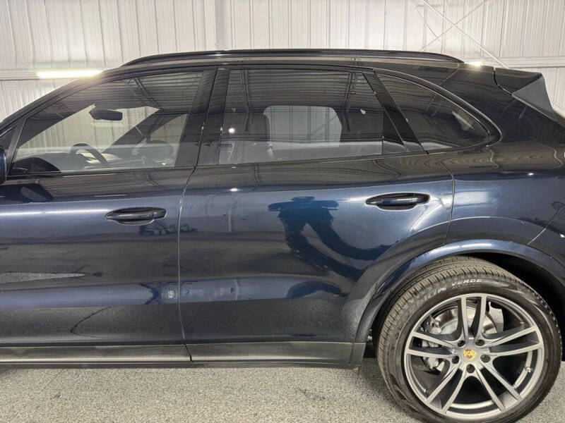 2022 Porsche Cayenne S