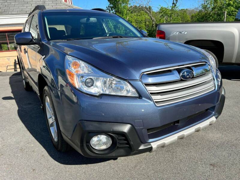 2013 Subaru Outback for sale at Dracut's Car Connection in Methuen MA