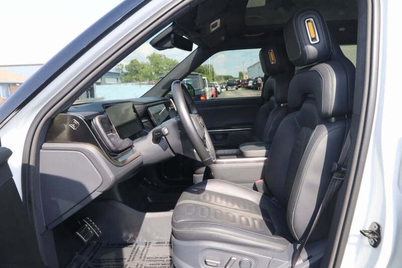 2022 Rivian R1T Adventure