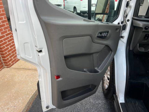 2023 Ford Transit 350 XLT