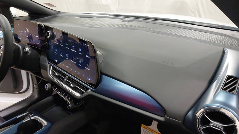 2026 Chevrolet Equinox EV LT 2