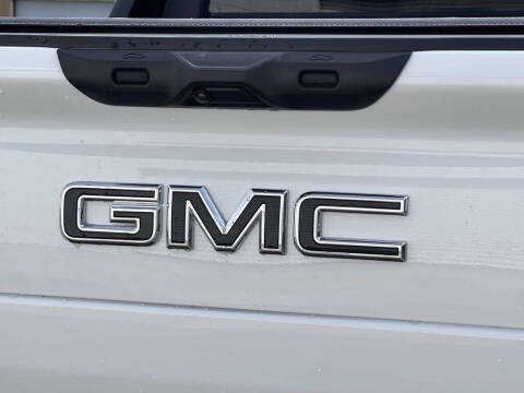 2025 GMC Sierra EV Denali