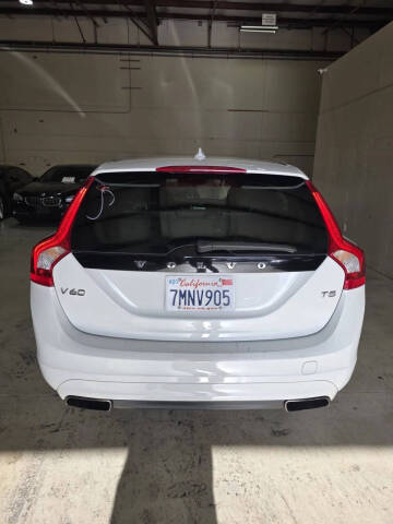 2016 Volvo V60 T5 Drive-E Premier