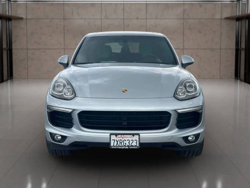 2017 Porsche Cayenne Platinum Edition