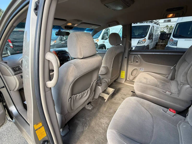 2006 Toyota Sienna