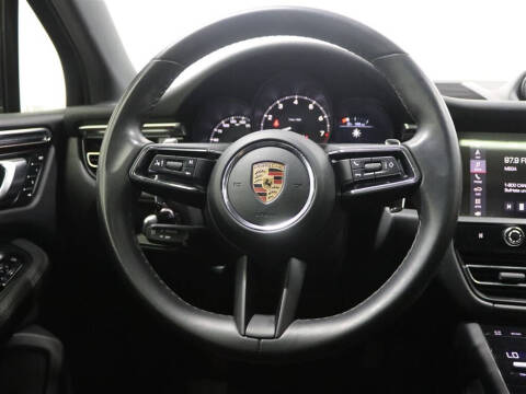 2022 Porsche Macan
