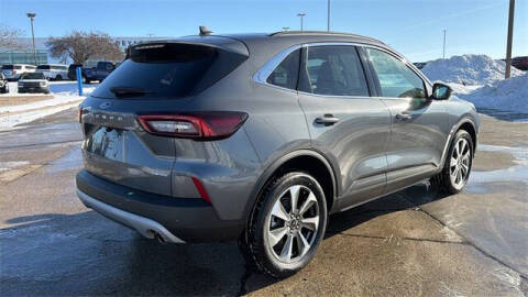 2023 Ford Escape Platinum