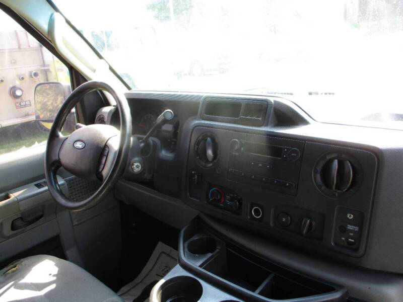 2014 Ford E-Series E-250