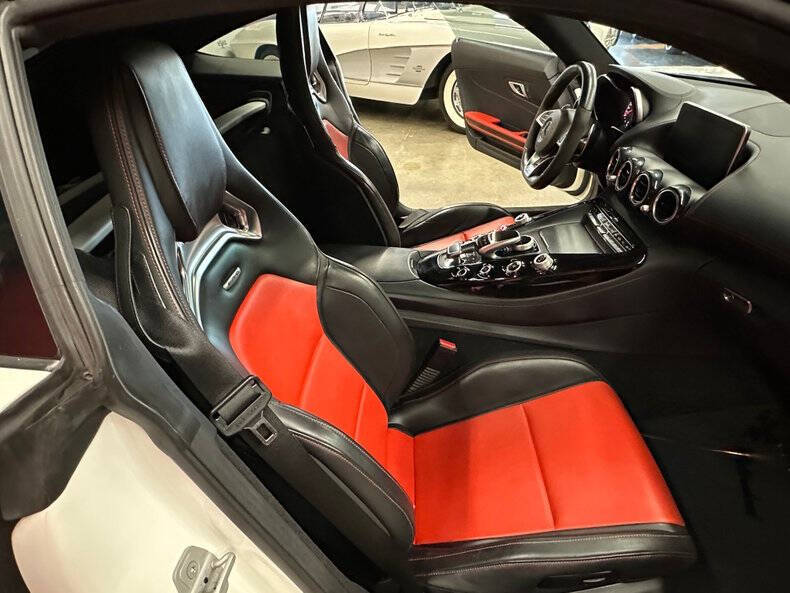 2017 Mercedes-Benz AMG GT