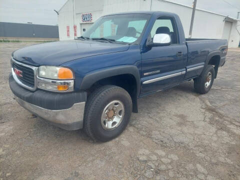 2001 GMC Sierra 2500HD for sale at Car City in Appleton WI