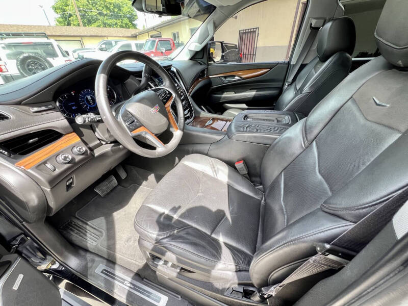 2017 Cadillac Escalade Premium Luxury