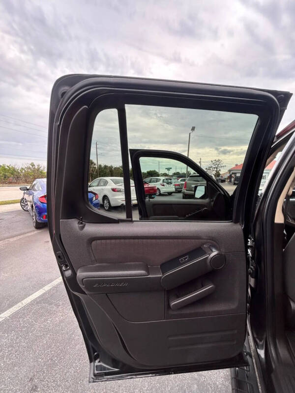 2010 Ford Explorer Sport Trac XLT