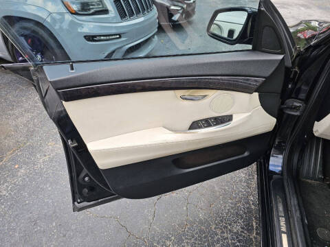 2010 BMW 5 Series 550i Gran Turismo