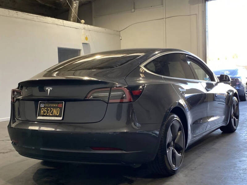 2019 Tesla Model 3 Standard Range Plus
