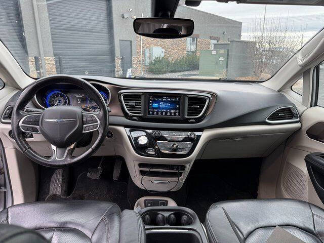 2019 Chrysler Pacifica Touring L