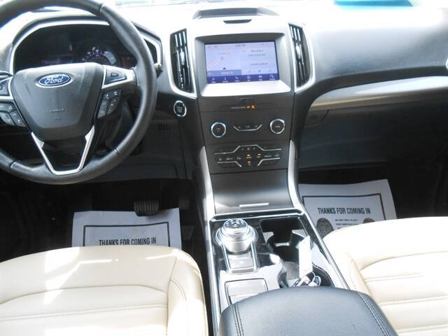 2020 Ford Edge