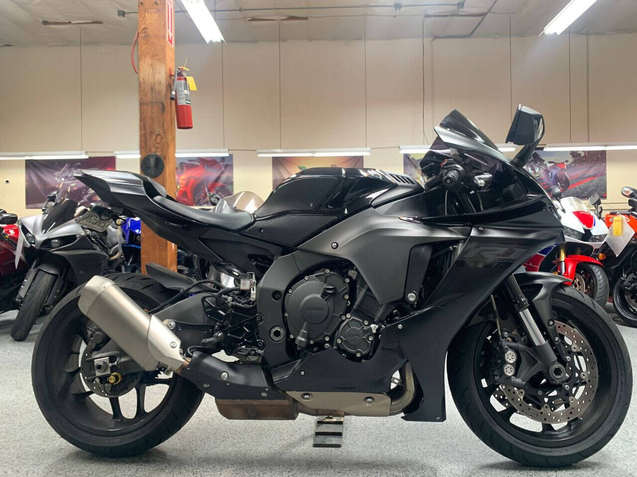 2021 2024 yamaha r1