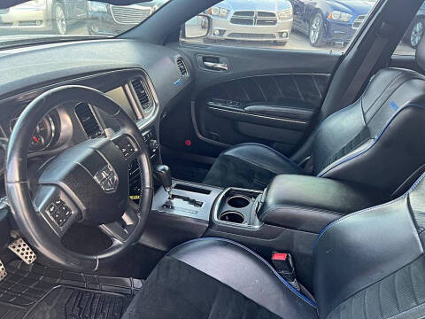 2013 Dodge Charger R/T Plus