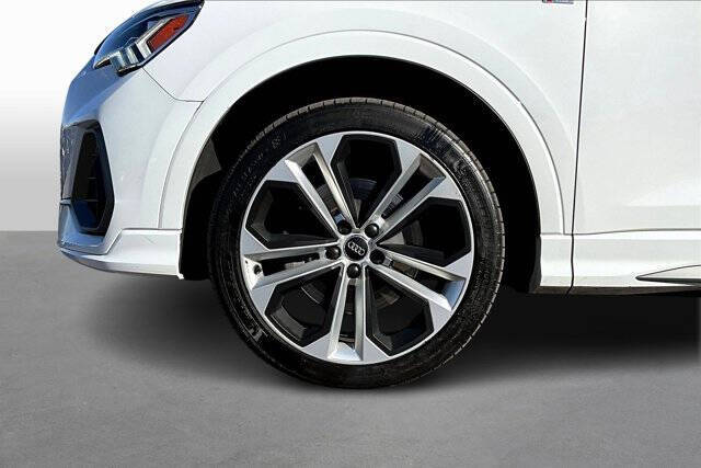 2019 Audi Q3 quattro S line Prem Plus 45 TFSI