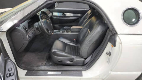 2002 Ford Thunderbird Deluxe