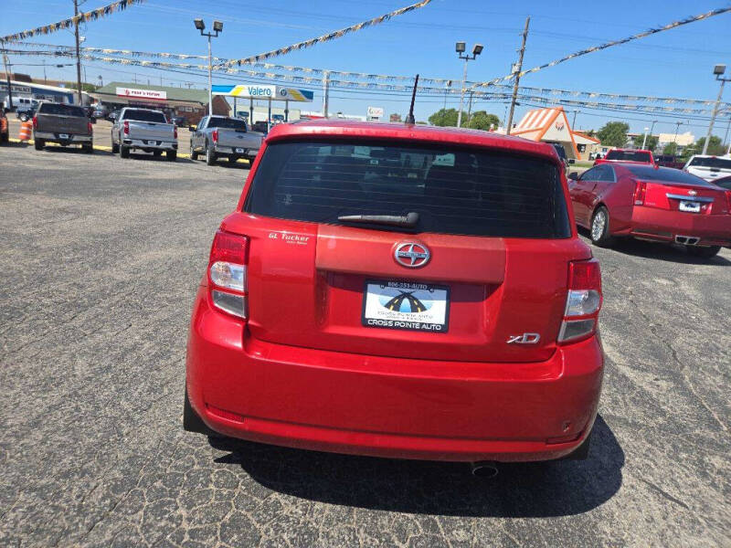 2010 Scion xD