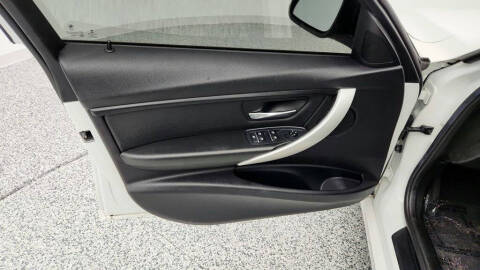 2017 BMW 3 Series 320i xDrive