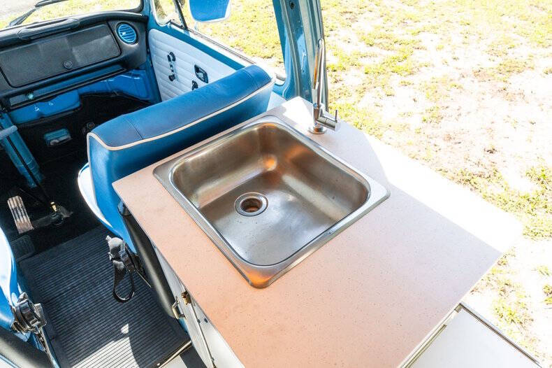 1973 Volkswagen Bus