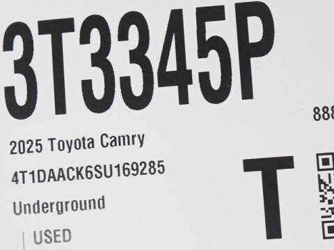 2025 Toyota Camry SE