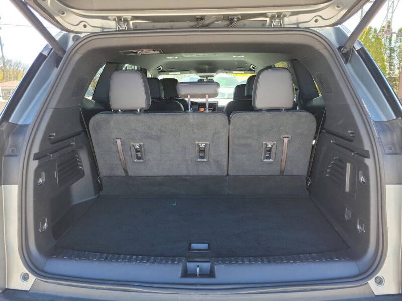 2024 GMC Acadia Elevation