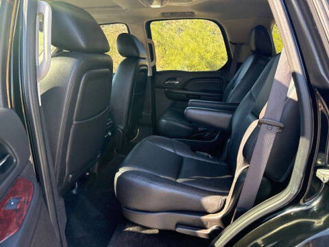 2011 Cadillac Escalade Premium