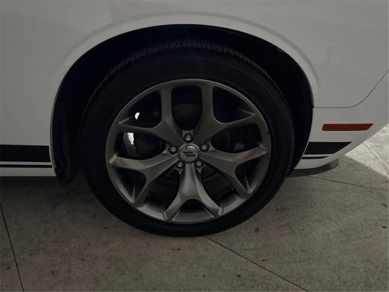 2017 Dodge Challenger SXT