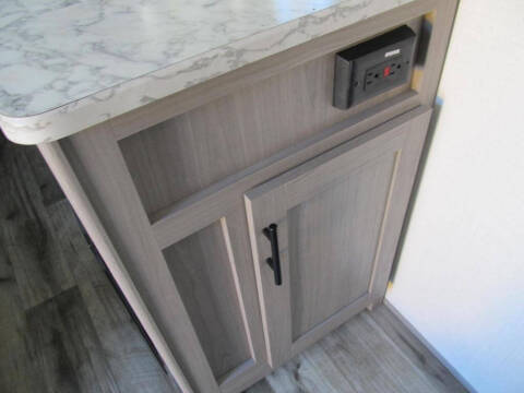 2024 Coleman n/a