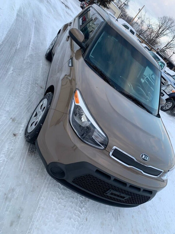 2015 Kia Soul for sale at Ricart Auto Sales LLC in Myerstown PA