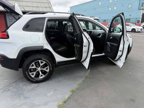 2018 Jeep Cherokee Trailhawk