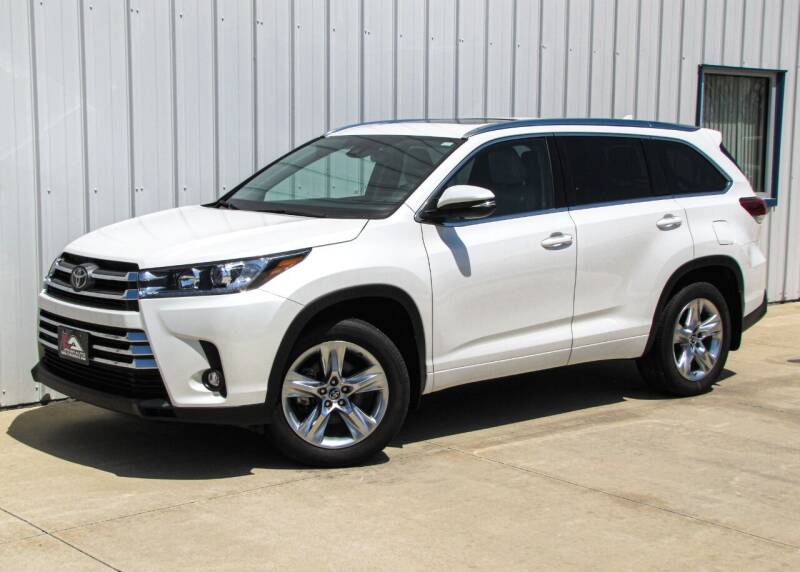 2019 Toyota Highlander for sale at Lyman Auto in Griswold IA