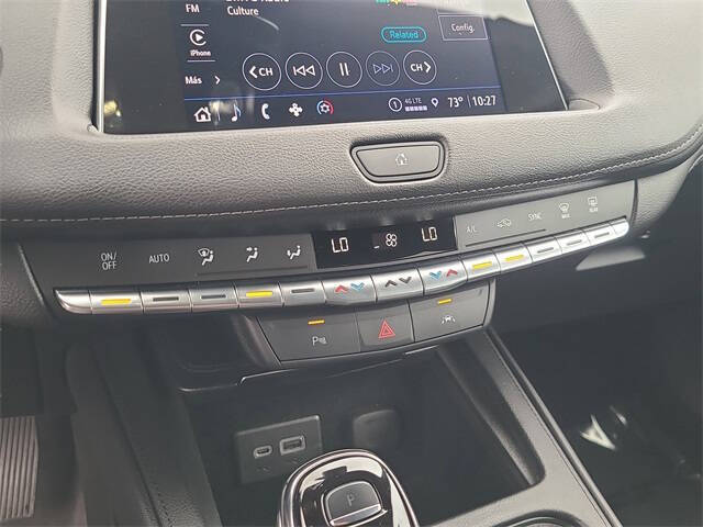 2023 Cadillac XT4 Premium Luxury