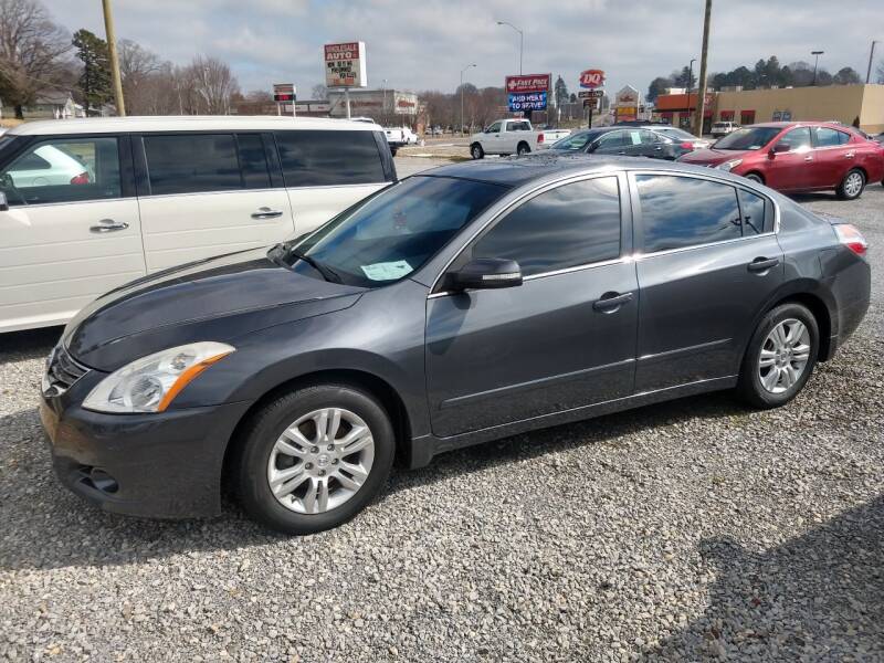 2010 Nissan Altima for sale at Wholesale Auto Inc in Athens TN