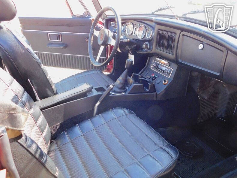 1974 MG B