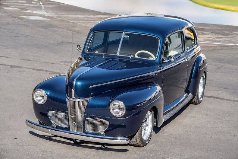 1941 Ford Deluxe