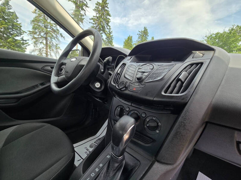 2012 Ford Focus S