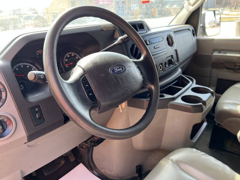 2011 Ford E-Series E-250