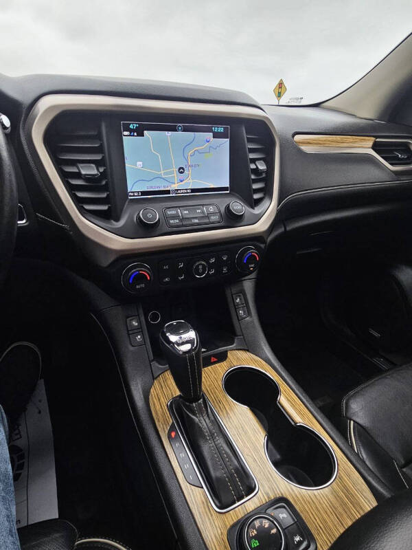 2017 GMC Acadia Denali
