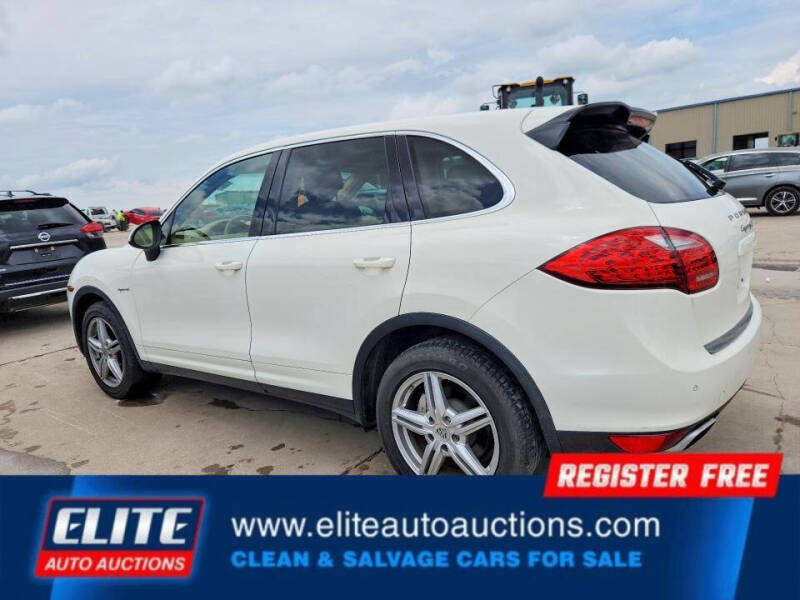 2012 Porsche Cayenne S Hybrid