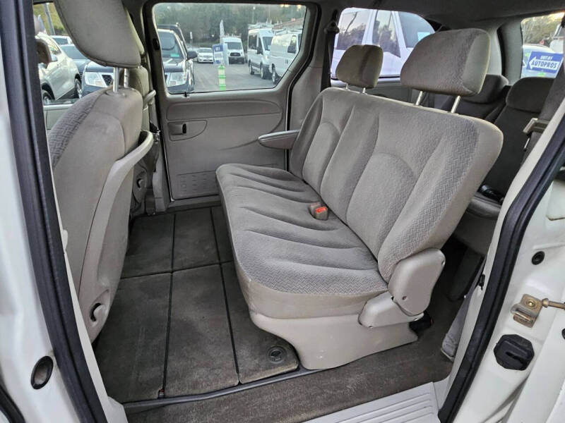 2006 Dodge Grand Caravan SE