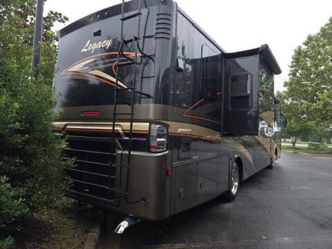 2018 Forest River Legacy SR 340
